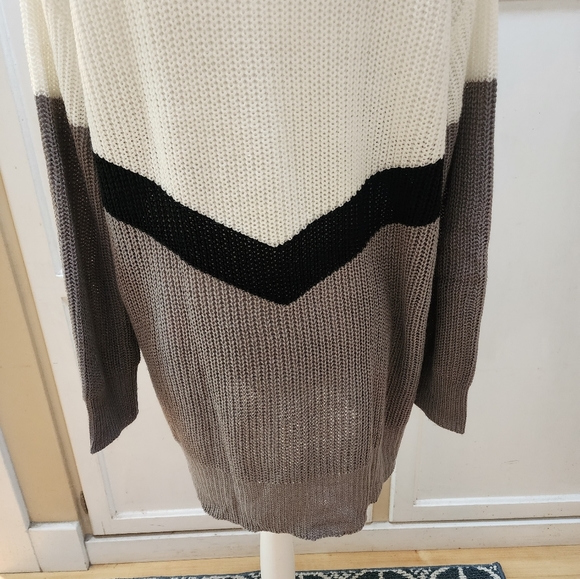 Emery Rose Women's Oversized Long-sleeved Sweater 🌹 - Picture 7 of 12